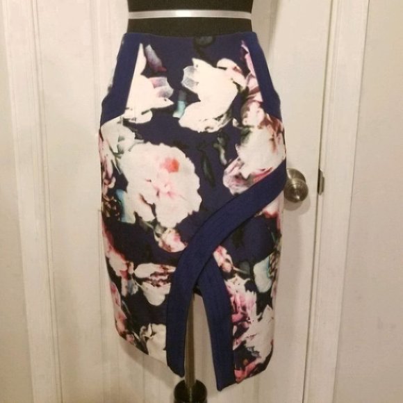 ASOS Finders Keepers Flora Pencil Skirt - Picture 2 of 9